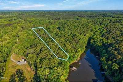 /international/us/130-lakefront-drive-clarksville-va-110106498807/