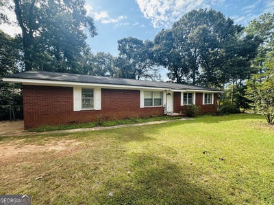 /international/us/105-hemlock-street-warner-robins-ga-110110229877/