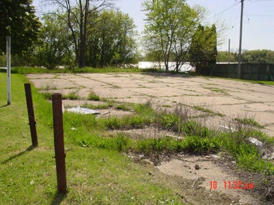 /international/us/7243-s-westnedge-avenue-portage-mi-110108916990/