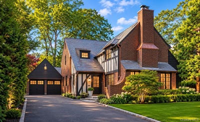 /international/us/87-bellows-lane-manhasset-ny-110108682385/