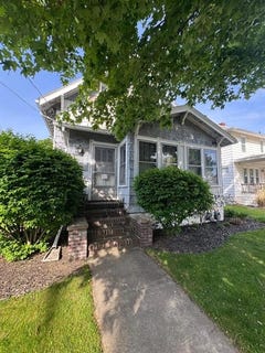 /international/us/309-adams-avenue-endicott-ny-110108192092/