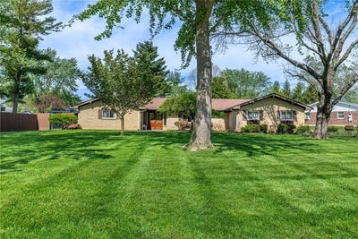 /international/us/3158-claydor-drive-beavercreek-oh-110107488968/