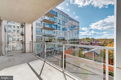 /international/us/6820-wisconsin-avenue-bethesda-md-110107786405/