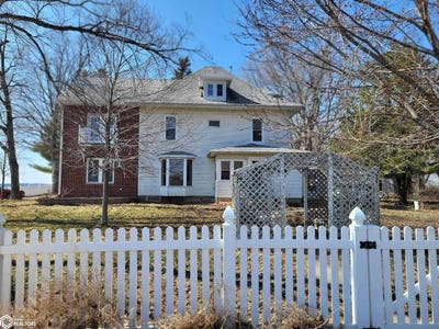 /international/us/2107-148th-street-albion-ia-110106310393/