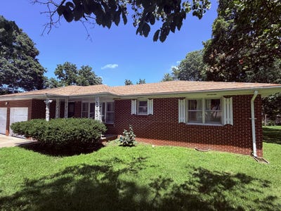/international/us/506-garfield-street-greenfield-mo-110109165765/