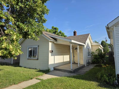 /international/us/1335-dunham-street-south-bend-in-110101074252/