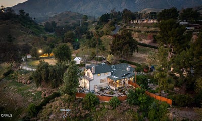 /international/us/11395-oro-vista-avenue-sunland-ca-110106429823/