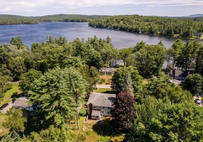 /international/us/8-mirror-lake-drive-tuftonboro-nh-110119424330/