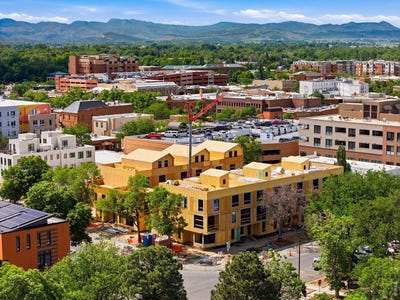 /international/us/220-e-oak-st-fort-collins-co-110105639012/