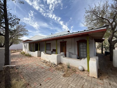 /international/us/500-2nd-street-magdalena-nm-110106843793/