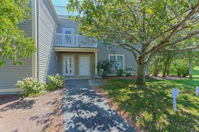 /international/us/2117-heatherwood-yarmouth-port-ma-110108301996/