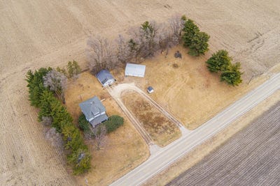 /international/us/12539-fairview-drive-dekalb-il-110107785666/