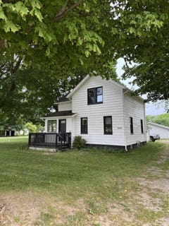 /international/us/4850-136th-avenue-hamilton-mi-110098191559/