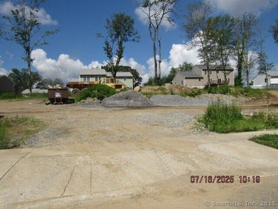 /international/us/54-warm-earth-road-naugatuck-ct-110100974011/?lang=zh-tw