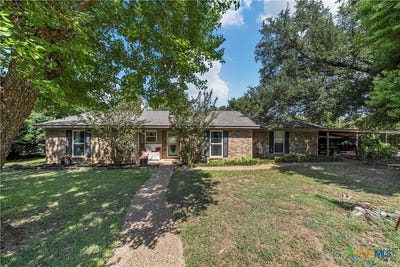 /international/us/611-rosenthal-road-lorena-tx-110120104939/
