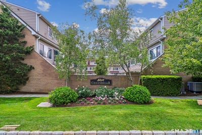 /international/us/1900-summer-street-stamford-ct-110108534029/