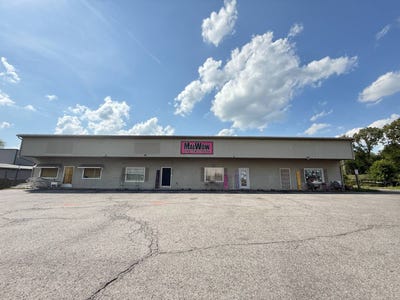 /international/us/2111-robert-l-draper-way-powderly-ky-110104155830/