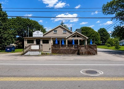 /international/us/379-sconticut-neck-rd-fairhaven-ma-110109144757/