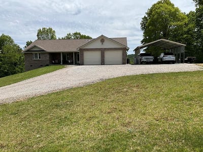 /international/us/225-taylor-farm-road-lester-wv-110108122786/