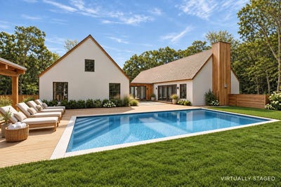 /international/us/19-holly-street-montauk-ny-110110332709/