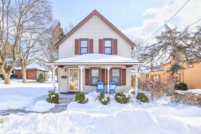 /international/us/886-canterbury-st-boston-ma-110106309725/