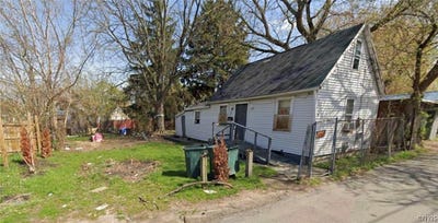 /international/us/10-weigel-rochester-ny-110107604931/