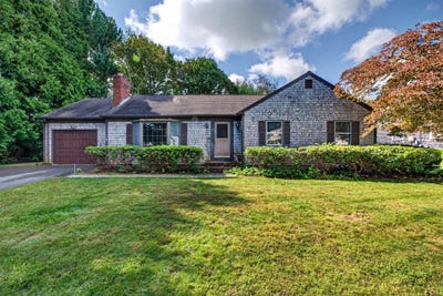 /international/us/36-beechwood-dr-dartmouth-ma-110110298895/