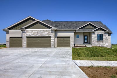 /international/us/5811-north-198-street-elkhorn-ne-110099325648/