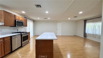 /international/us/14055-lake-view-drive-la-mirada-ca-110106062646/