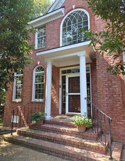 /international/us/3901-philip-ludwell-williamsburg-va-110119913629/