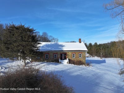 /international/us/528-schoharie-turnpike-athens-ny-110105933589/