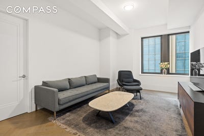 /international/us/101-wall-street-new-york-ny-110120000657/
