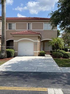 /international/us/7980-s-southwood-cir-davie-fl-110108479475/