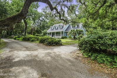 /international/us/1-inwood-plantation-drive-beaufort-sc-110108386193/