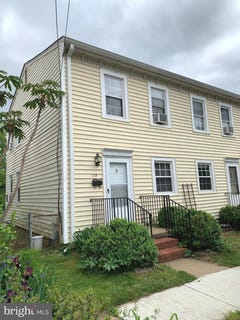 /international/us/113-hawke-street-fredericksburg-va-110108471186/
