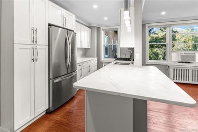 /international/us/1133-midland-avenue-bronxville-ny-110120017802/