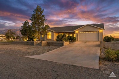 /international/us/2128-s-ellsworth-ave-thatcher-az-110120647475/