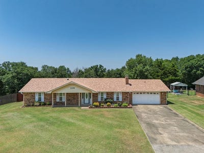 /international/us/1109-w-washington-circle-tecumseh-ok-110109489447/