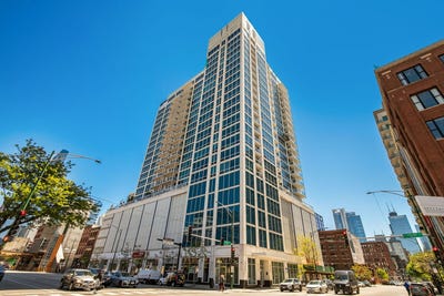 /international/us/757-n-orleans-street-chicago-il-110108503776/