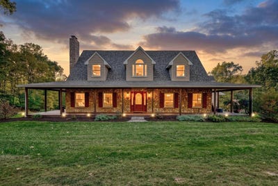 /international/us/120-benfield-road-macungie-pa-110120660702/