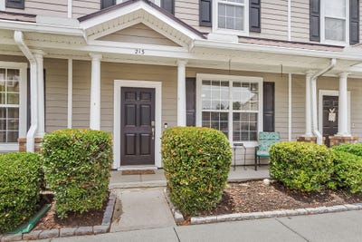 /international/us/213-hemingway-circle-summerville-sc-110108653157/