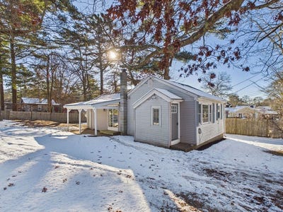 /international/us/29-walnut-st-plymouth-ma-110106340988/