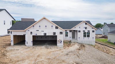 /international/us/103-chestnut-court-theresa-wi-110098137343/