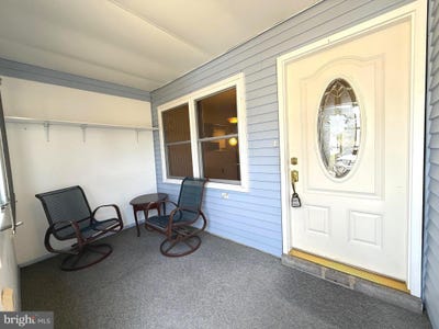 /international/us/62-kingston-way-southampton-nj-110107696237/