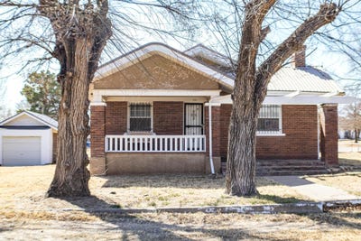 /international/us/302-e-6th-street-clarendon-tx-110106355310/