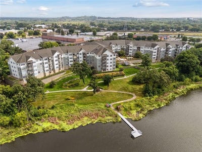 /international/us/1900-rush-lake-trail-new-brighton-mn-110102690587/