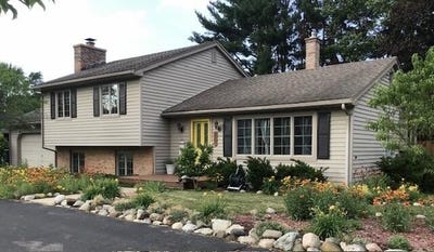 /international/us/8305-brookwood-drive-portage-mi-110108752166/