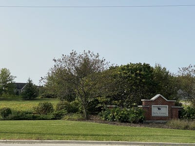 /international/us/1311-secretariat-drive-lot-30-genoa-il-110090414882/