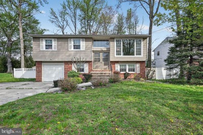 /international/us/73-greenvale-cherry-hill-nj-110107439816/