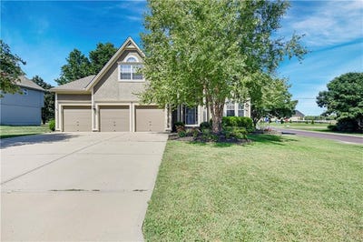 /international/us/19480-w-207th-terrace-spring-hill-ks-110107505985/